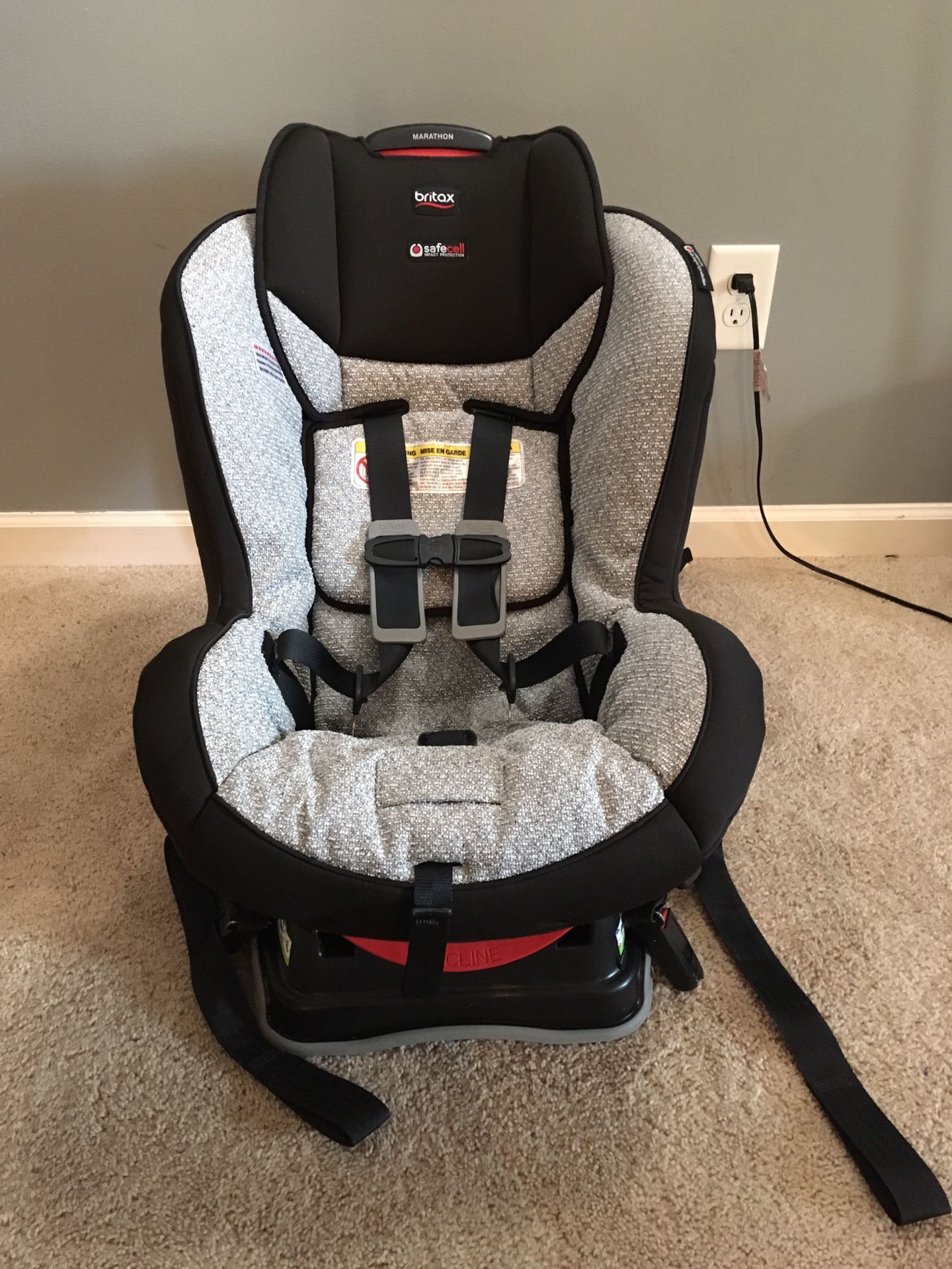 Britax Deluxe Convertible car seat