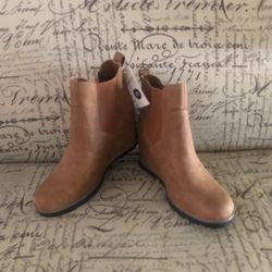 Woman Boots