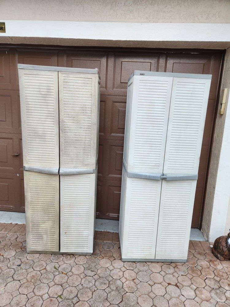 plastic shelves cabinet