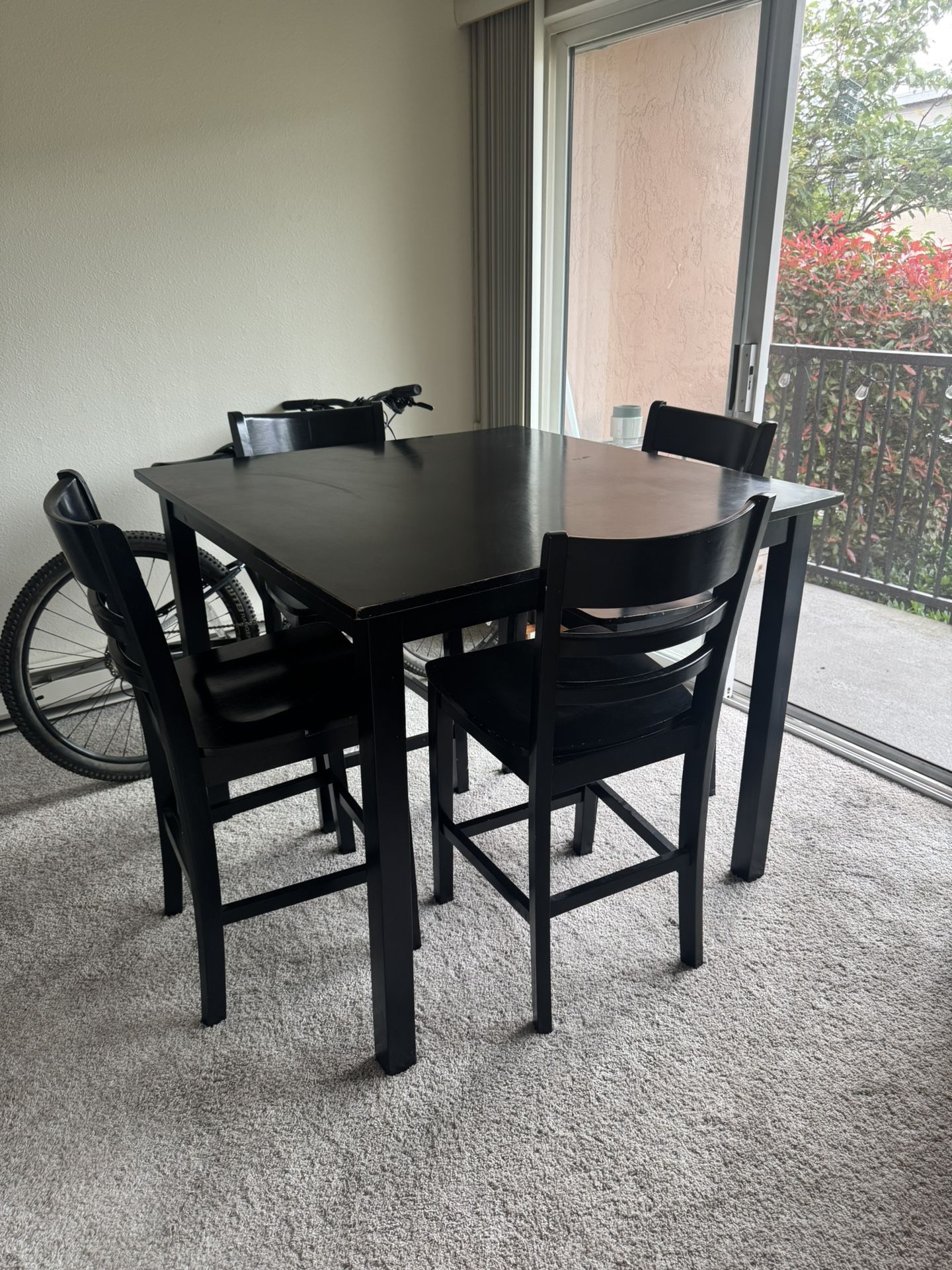 Black Night Top Table
