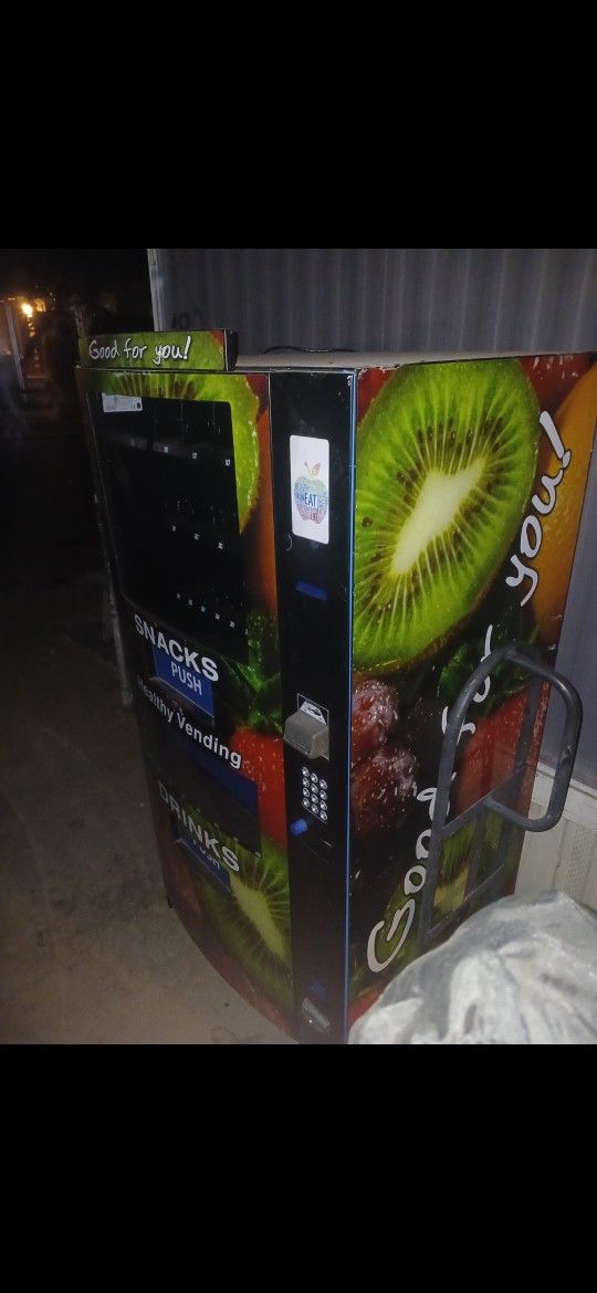 Se Vende Maquina Sodas Snacks Vending Mashin