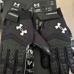 Under Armor Padded Gloves Brand New Both Size Large