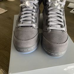 Wolf Grey 5 Size 5.5Y DS
