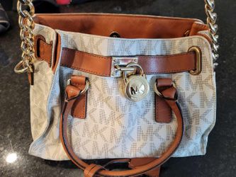 Michael Kors Purse And Wallet