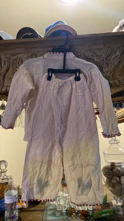 Traje de indito