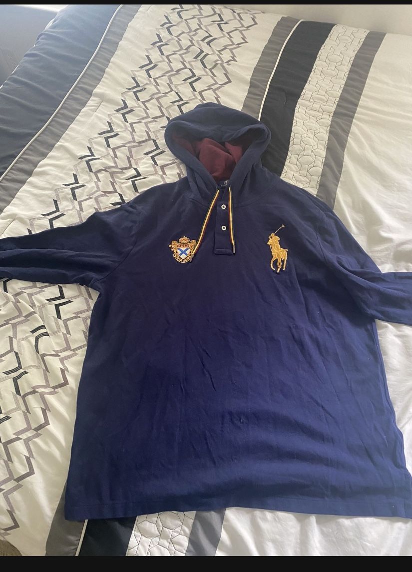 Polo Long sleeve With Hood. XL