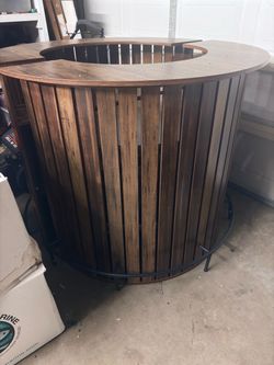 Bar stand