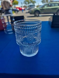 Glass cups