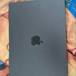 MacBook Pro M4 Max 