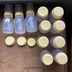 11 Medela Breastmilk Bottles 
