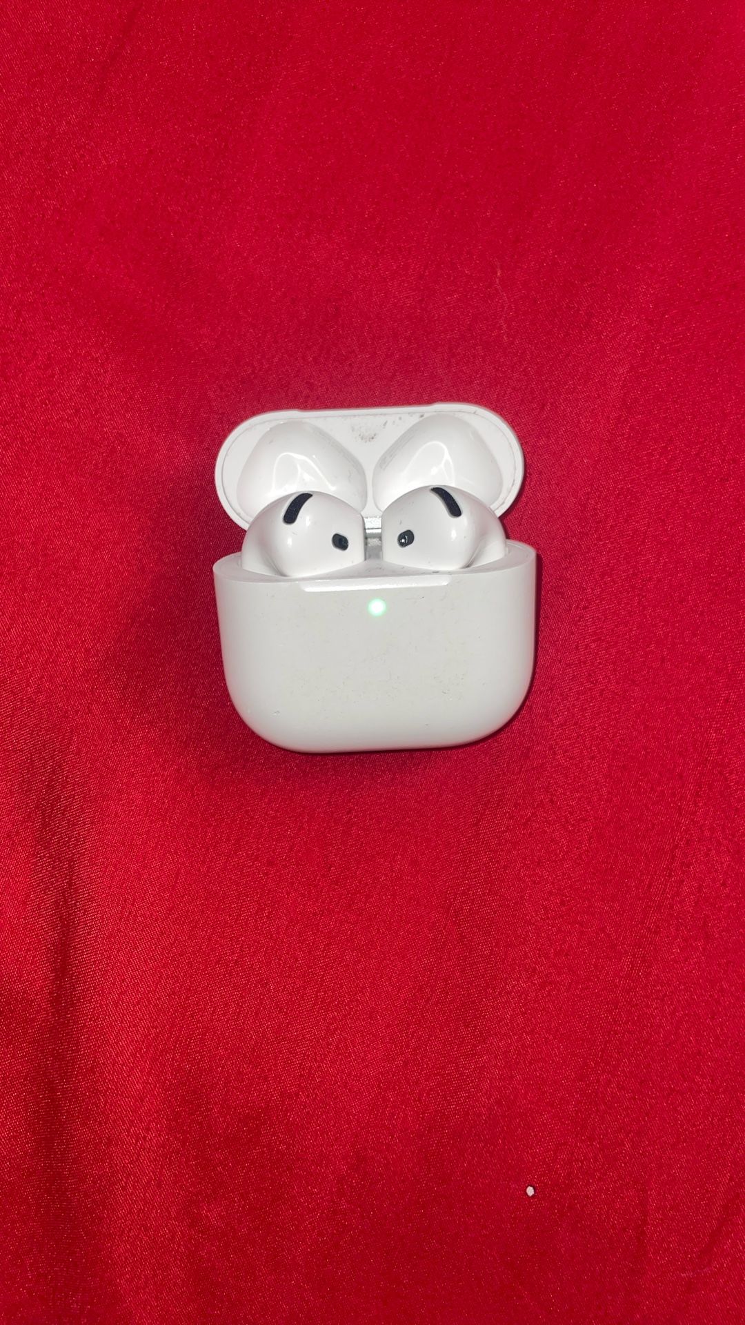 Apple AirPods 4
