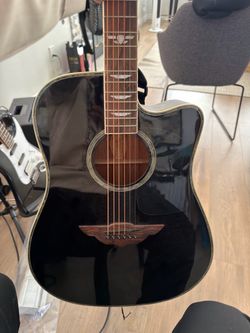 Keith Urban acoustic guitar collection