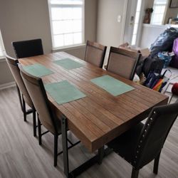 Table In Great Condition 