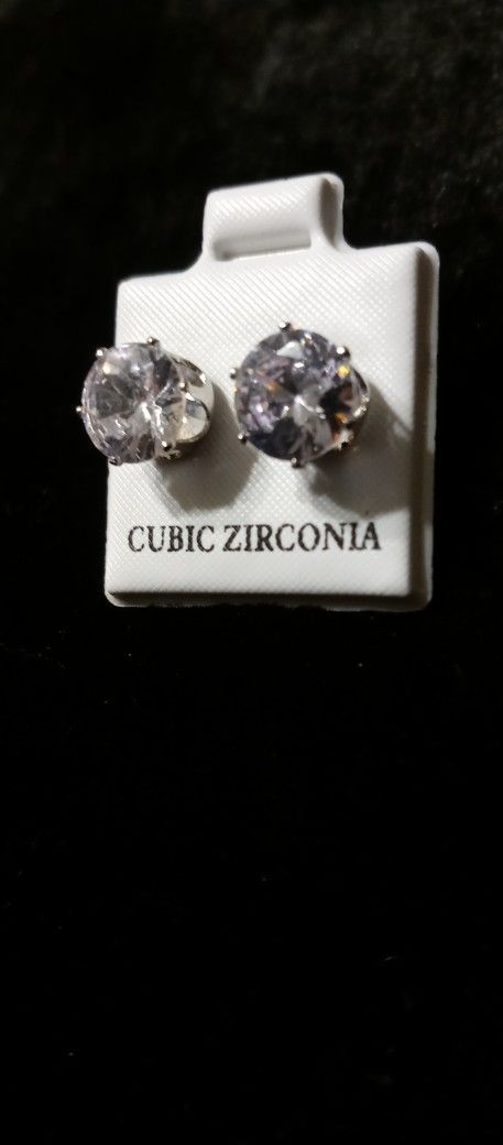 Cubic zirconia Studs earrings