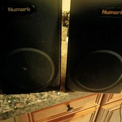 Numark NPM5 Speakers 