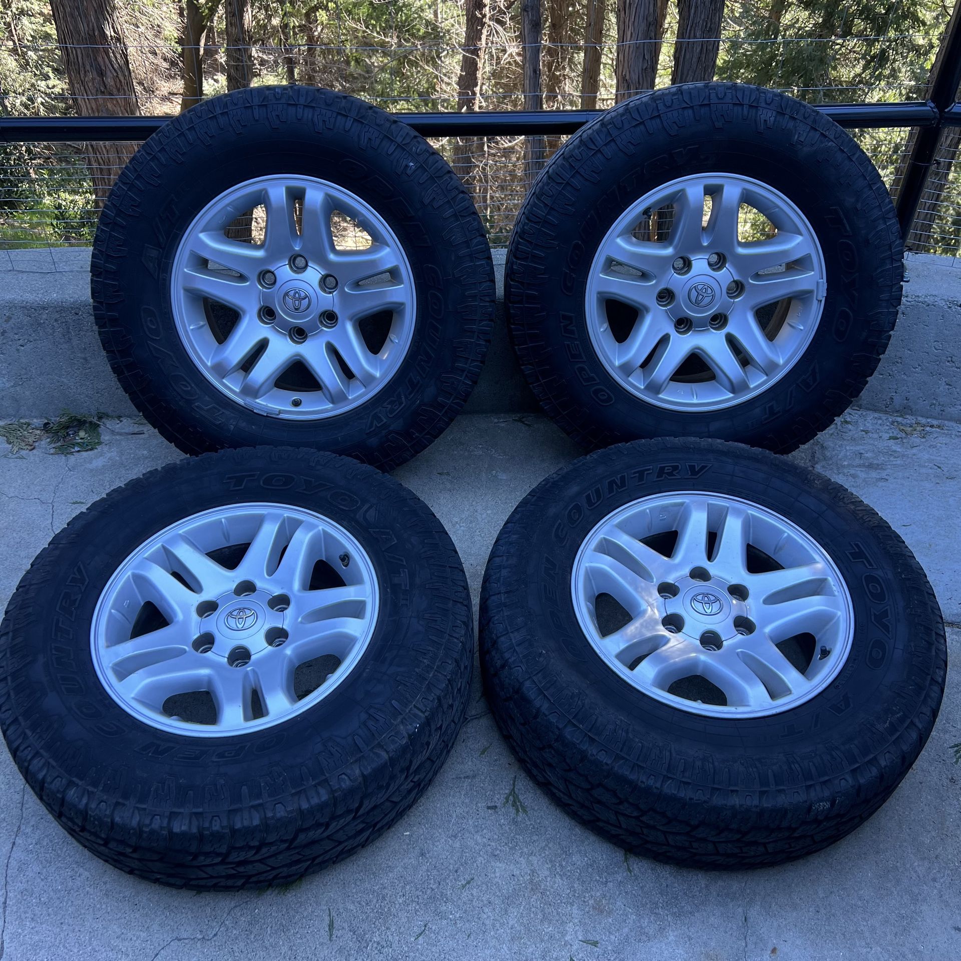 Toyota Tundra Wheels (1st Gen)