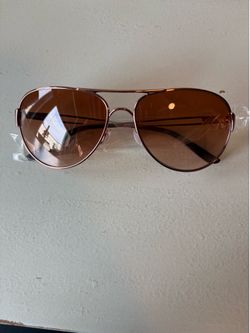 Brand new Oakley women’s sunglasses