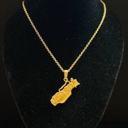 14k yellow gold chain with gold pendant
