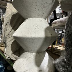 outdoor sidetable
