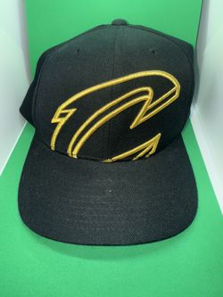 Mitchell Ness Cleveland Cavaliers Cavs Snapback Cap Black Gold Red Rare