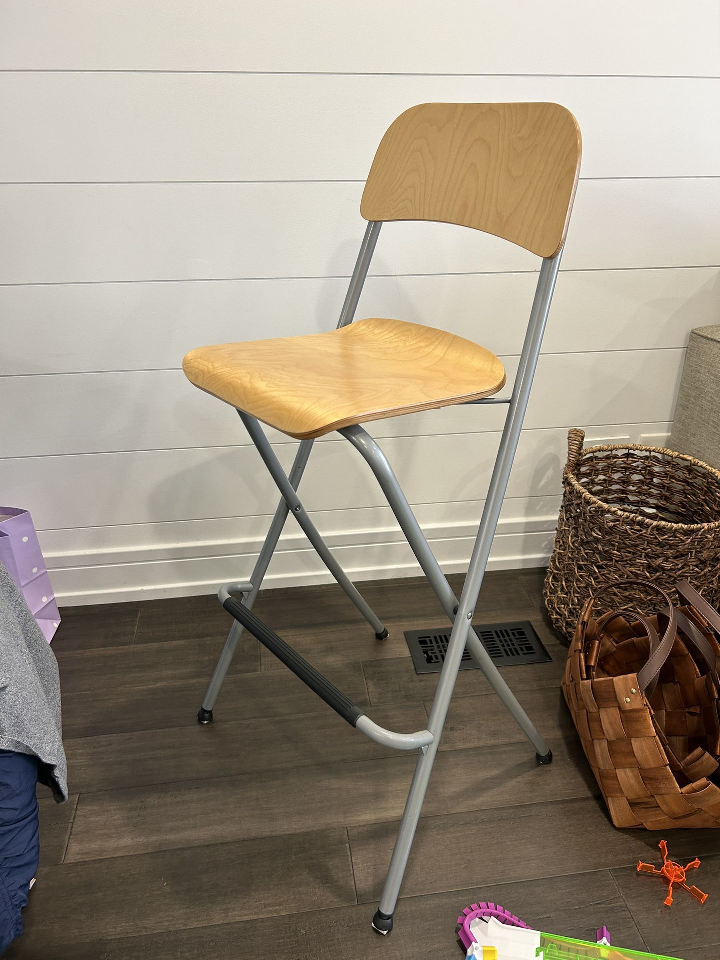 ikea franklin Bar stool with backrest, foldable wood color