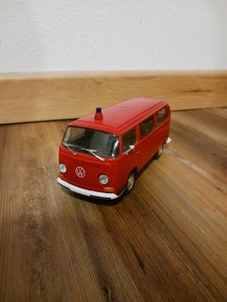 Toy volkswagen bus