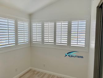 Custom Wood Plantation Shutters-  Installers near you, Free Estimates & Quick Quotes! Verified & Licensed Company. Persianas de Madera
