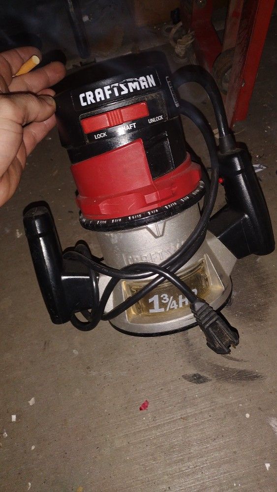 Craftsman Router