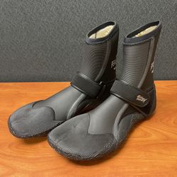 Brand New Men’s Japanese Surf Boots 3.5mm size 10 or 10.5