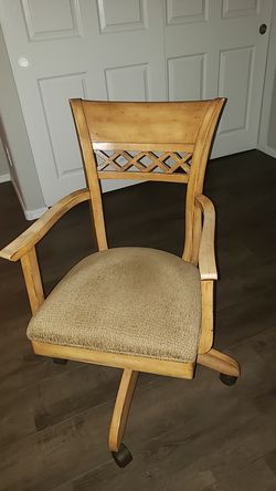 Desk chair