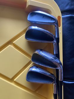 Cleveland Launcher HB Iron Ladies Set