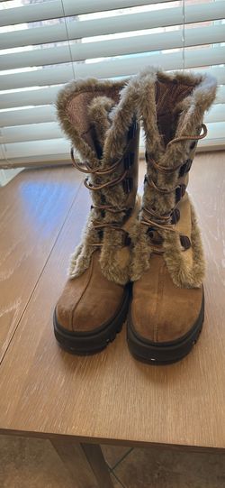 Skechers Outdoor Faux Fur Lined Winter Boots Size 8