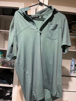TravisMathew Heather Sage Green Polo Shirt - Men’s [L] - Good Condition