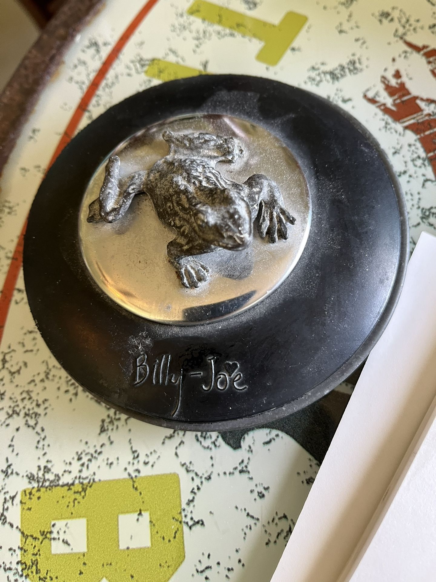 A Vintage Queen Art Piece