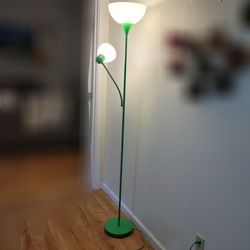 Floor lamp, adjustable