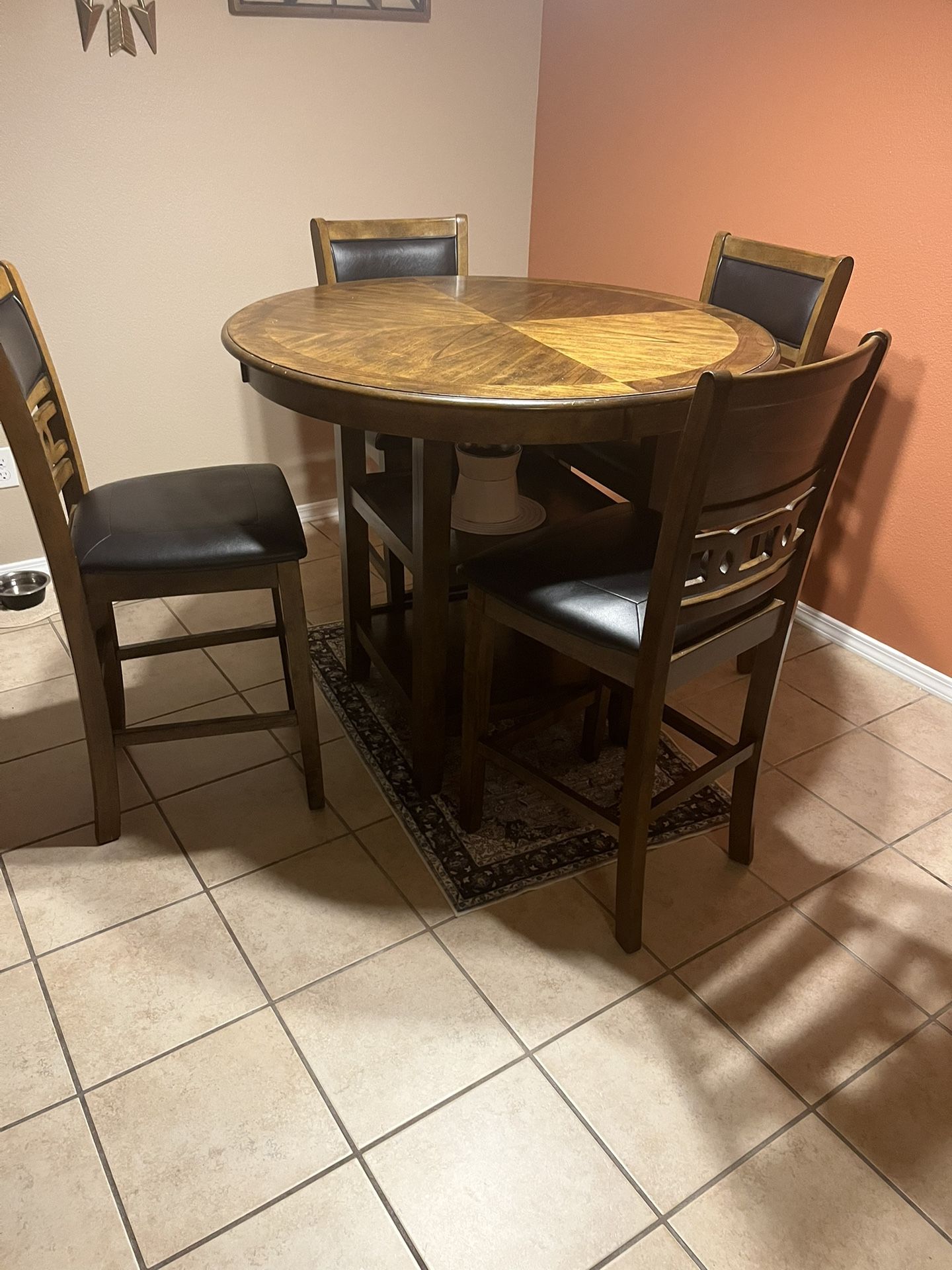 Kitchen Table With 4chairs 