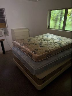 Bedroom Furniture, Mattresses, and Household Items for FREE in Hallandale