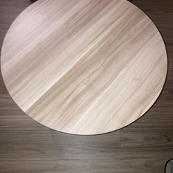 Round Table 