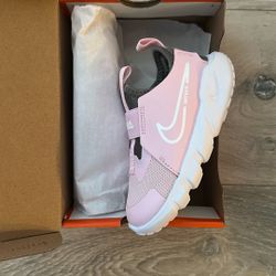 Brand New Toddler Nike Sneakers Size 9c