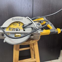 DeWalt Worm Drive Saw DRS535B