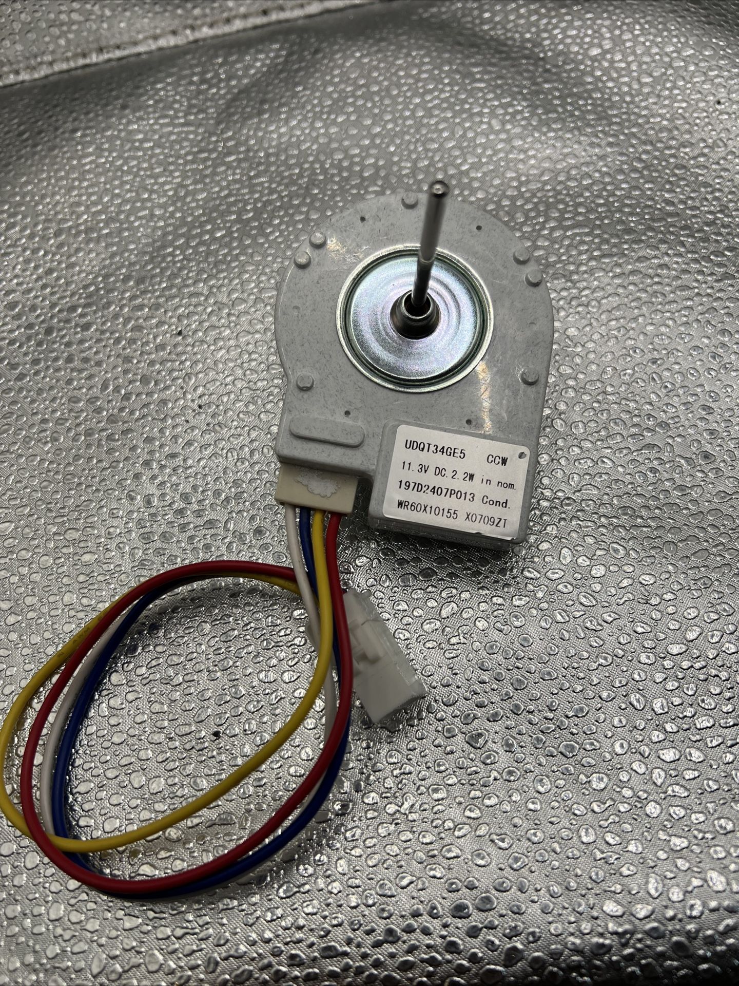 Evaporator Fan Motor For GE/Panasonic Refrigerator UDQT34GE5 CCW DC11.3V 2.2W