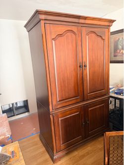 Tv Entertainment center