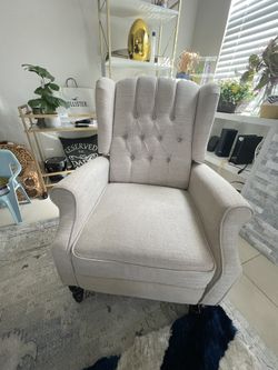 3 Beige Wingback Recliner Chairs