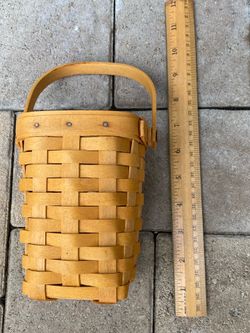 1998 Longaberger Peg Basket
