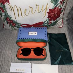 Gucci Sunglasses – Like New (Used Once)