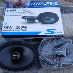 Alpine speakers S-S69 $100