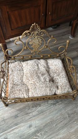 Pet bed
