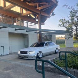 1998 Lexus LS 400