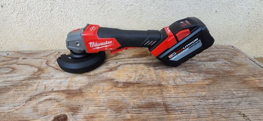 Milwaukee grinder rapid stop m18 fuel tool battery 12ah