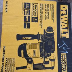 1-1/8” (28mm) SDS PLUS- Rotary Hammer Kit